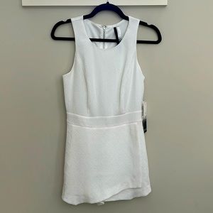 Kensie white XS mini romper